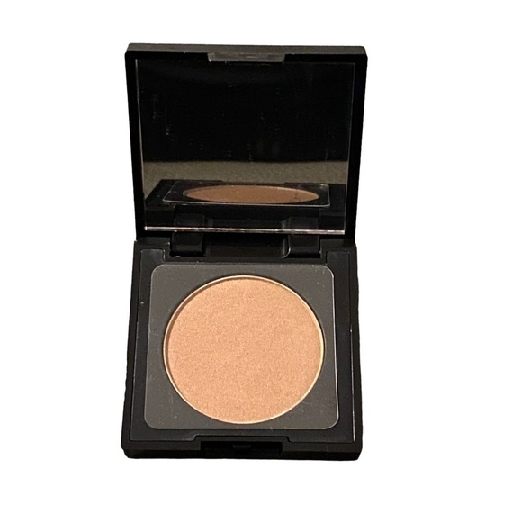 𝅺REALHER Bronzed Beauty Power Wear Bronzer - Picture 4 of 6